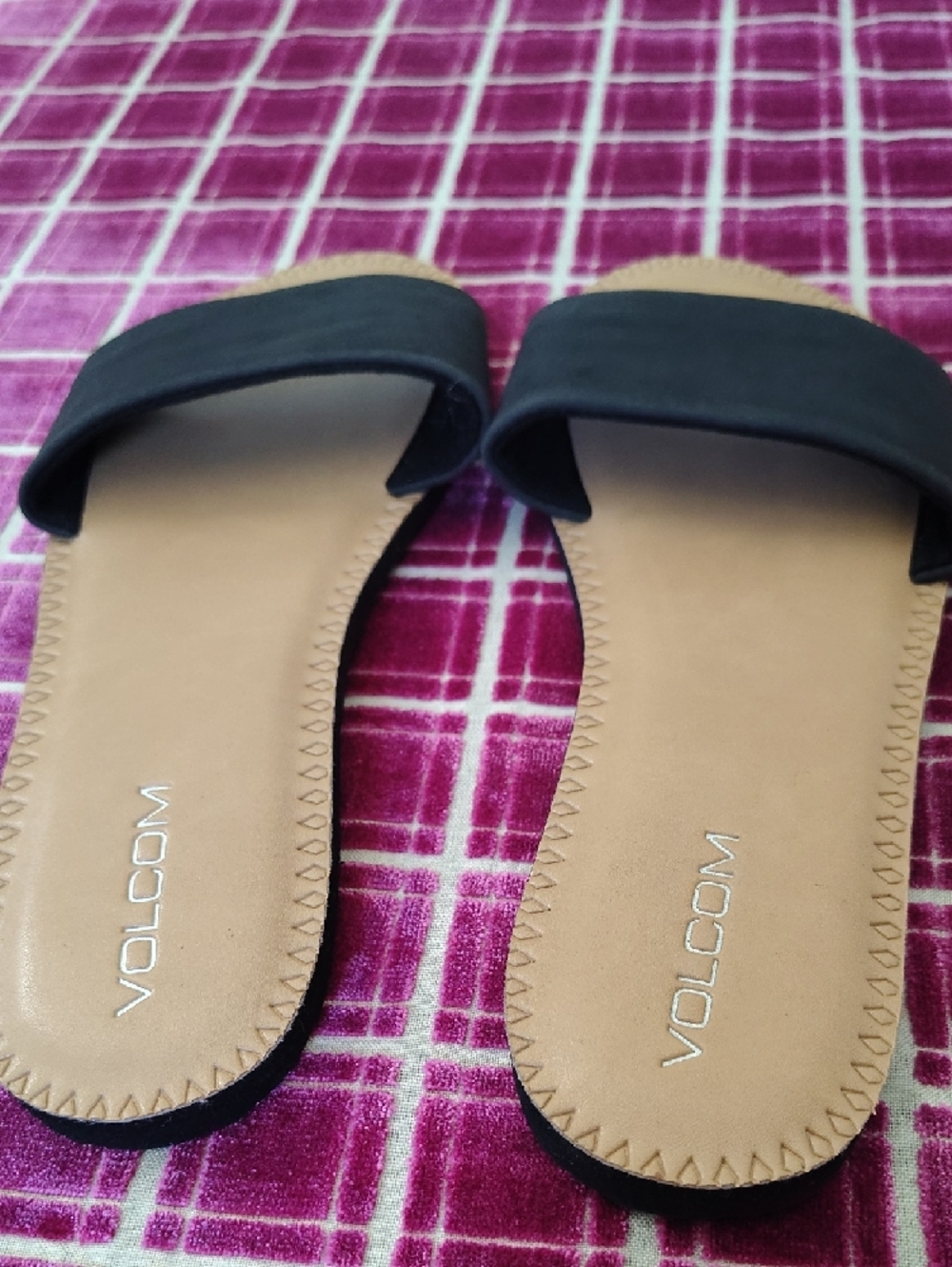 Volcom Black and Tan Women's Slide Sandals - Picture 2 of 5